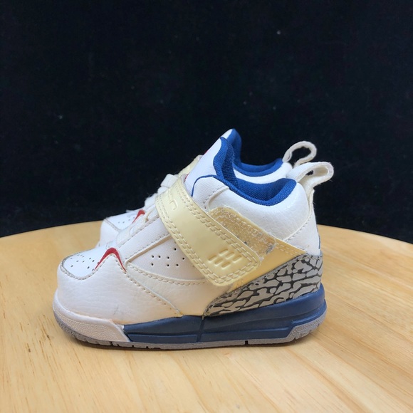 Baby jordan 3 size 4c white/navy elephant print - Picture 7 of 9